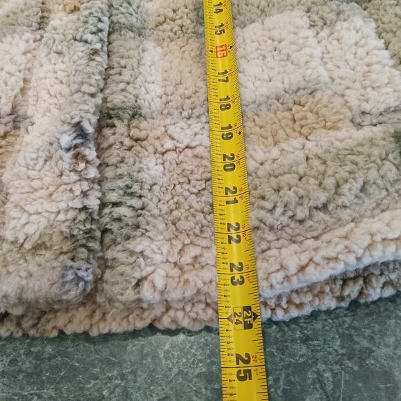 THREAD & SUPPLY One Track Mind Checkered Plaid Cropped Shacket Green XL NWT Cozy - Picture 10 of 13